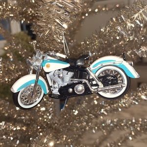 Hallmark 🎅🏻  keepsake 1958 FLH DUO GLIDE HARLEY DAVIDSON ornament